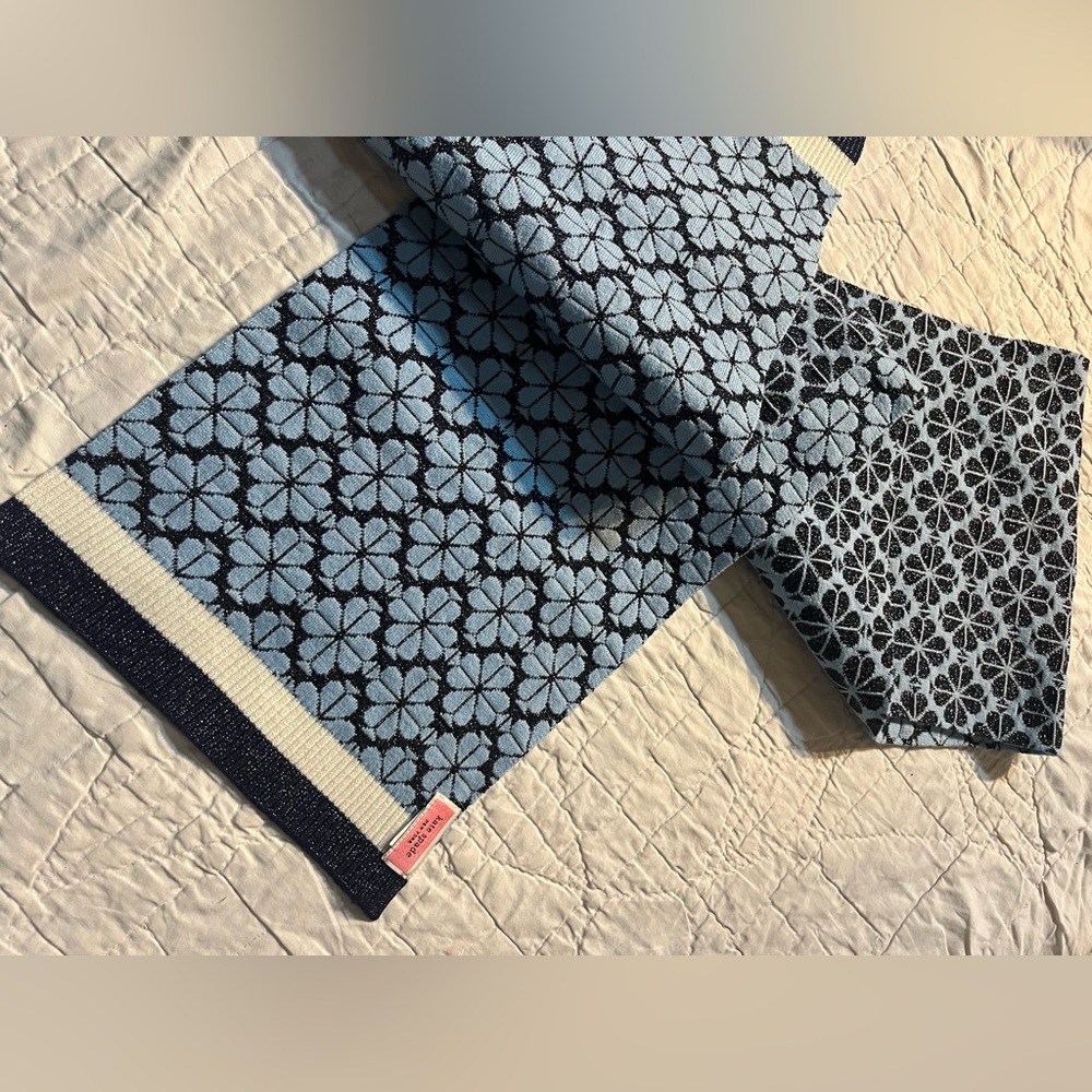 Kate Spade Blue and Black Floral Knit Scarf Size: 71” x 11” - Picture 2 of 11